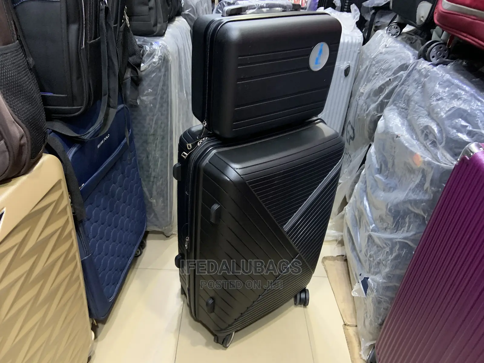 Medium Size Quality Expandable Unbreakable Box With Kit