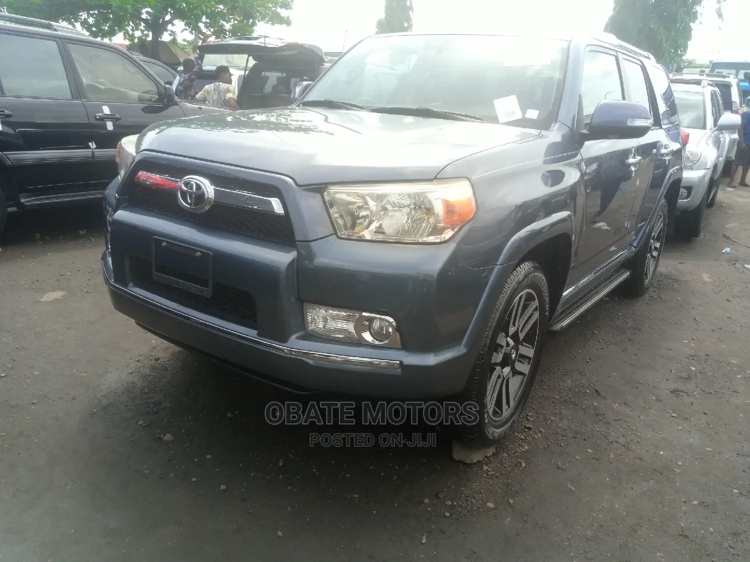 Toyota 4-Runner SR5 4X4 2013 Blue