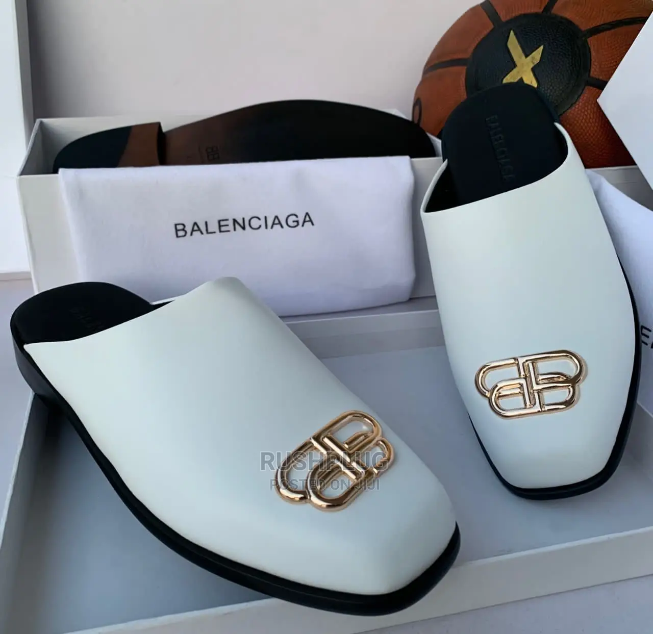 Balenciaga Lúxury Leather Half-Shoe