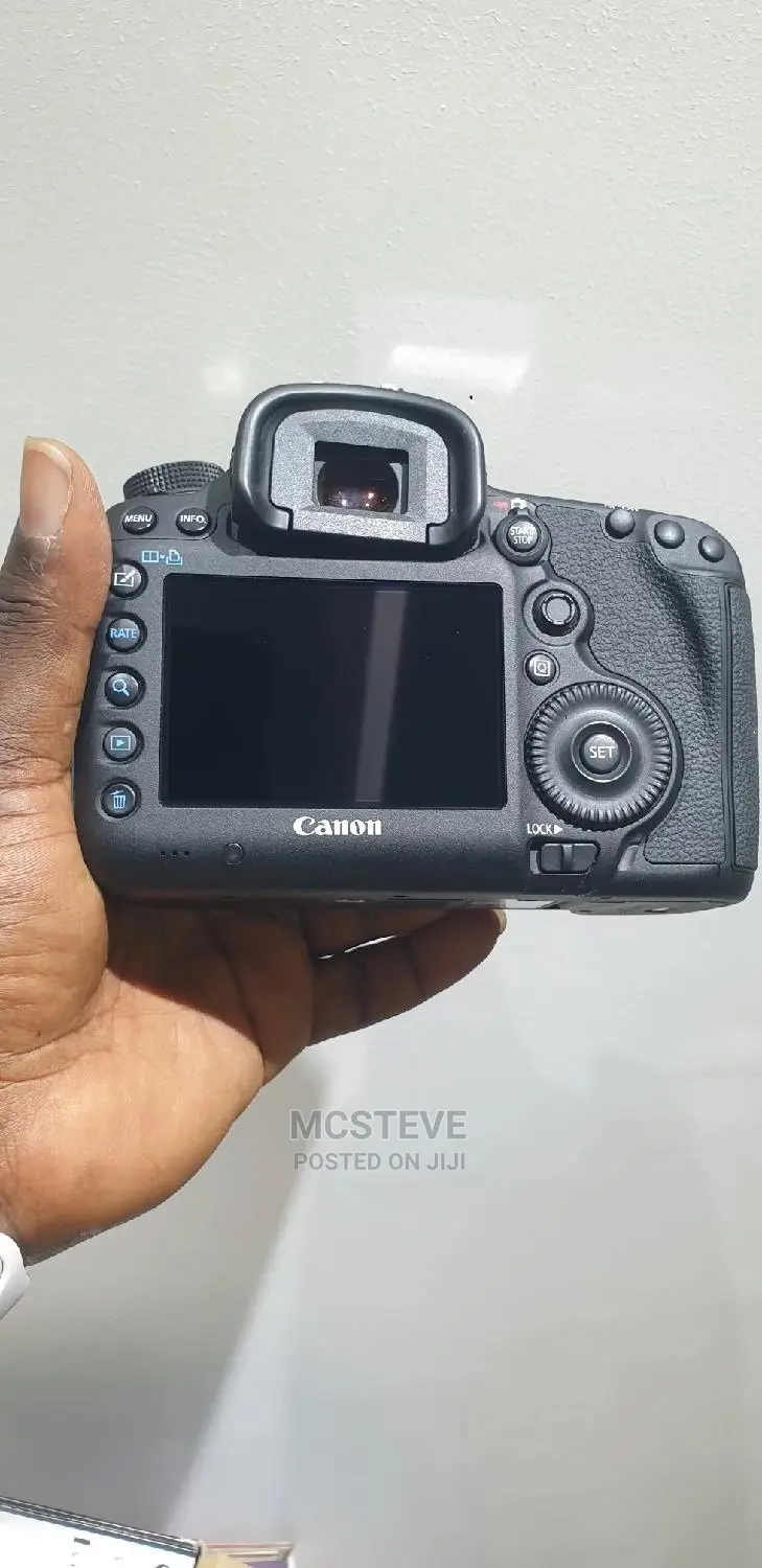 Canon EOS 5D Mark 3 Iii Open Box