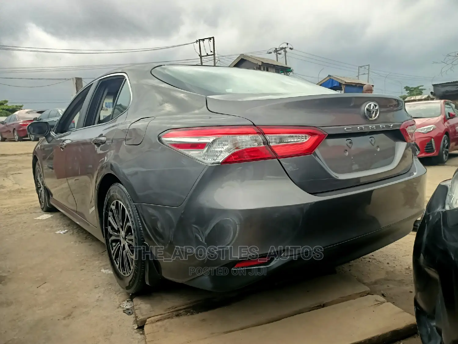 Toyota Camry SE (2.5L 4cyl 8A) 2019 Gray
