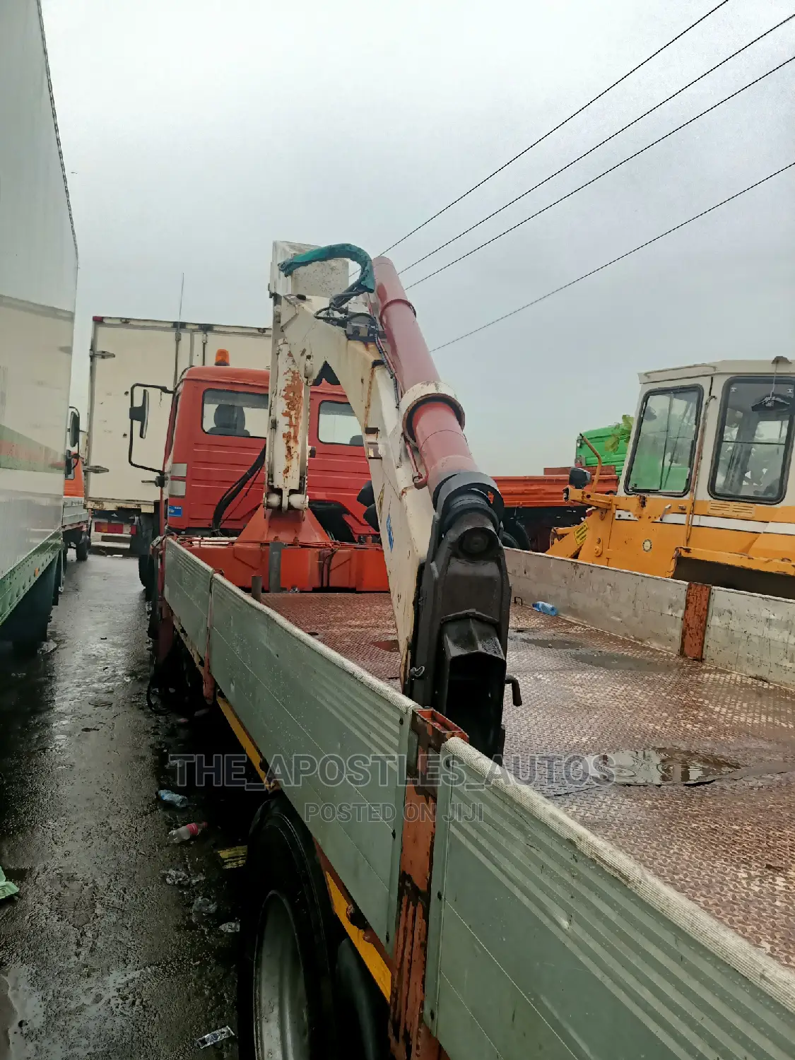 Mercedes Benz Hiab (9 Tonnes)