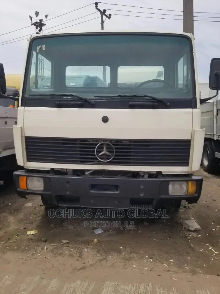 M/Benz Tipper Foriegn Bucket 814 Model