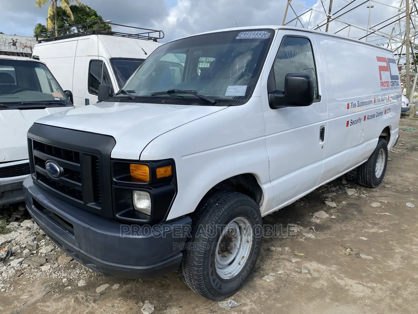 Ford E250 2008 White