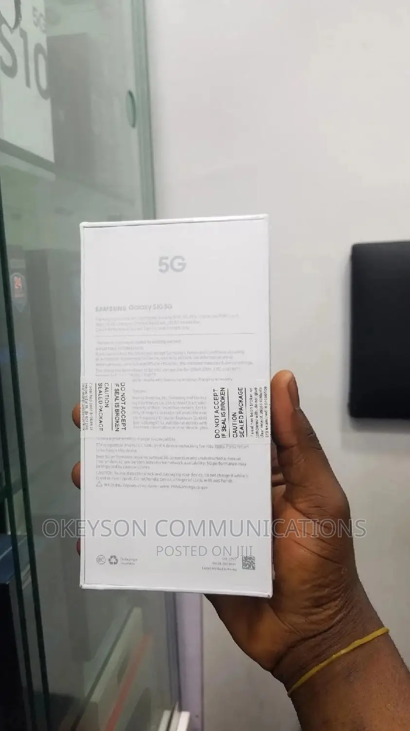 New Samsung Galaxy S10 5G 256 GB Silver