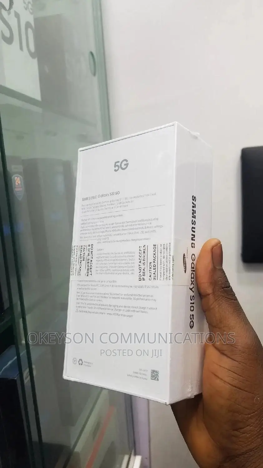 New Samsung Galaxy S10 5G 256 GB Black