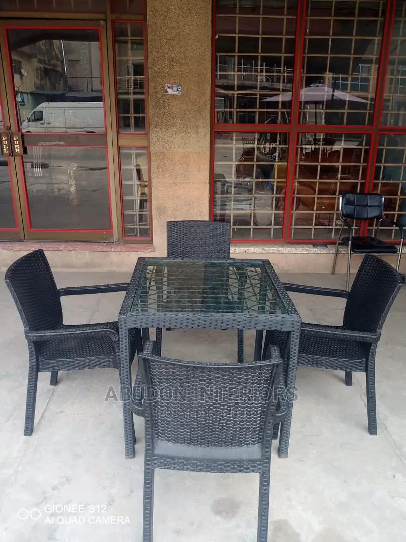 By 4 Outdoor Rattan Chair