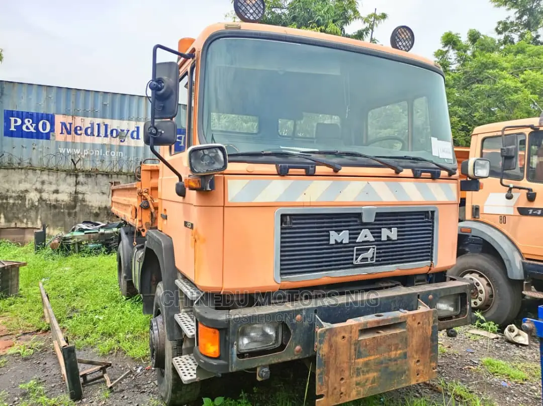 Man Volks Tipper Auxiliary