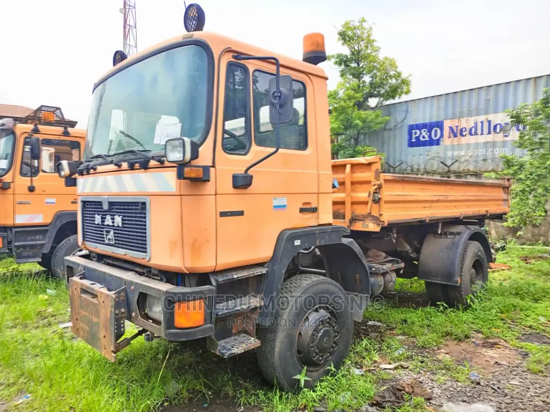 Man Volks Tipper Auxiliary