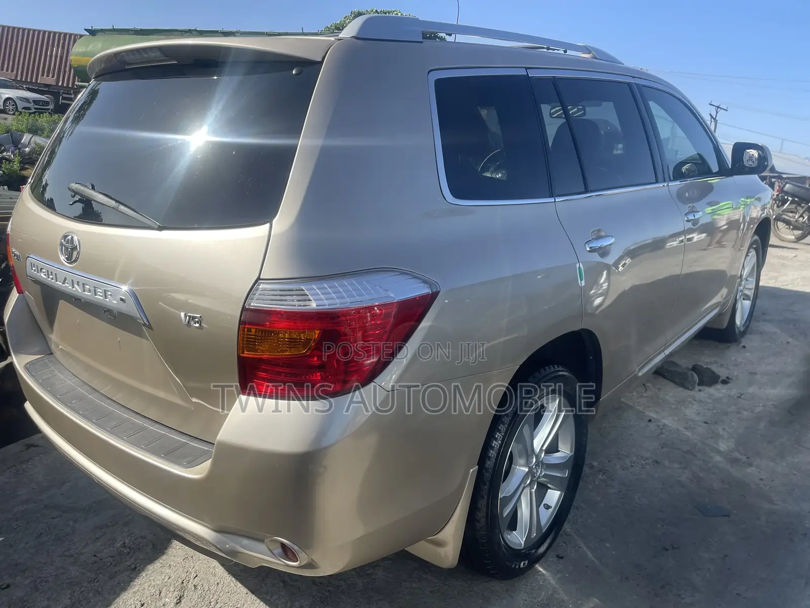 Toyota Highlander Limited 2009 Gold