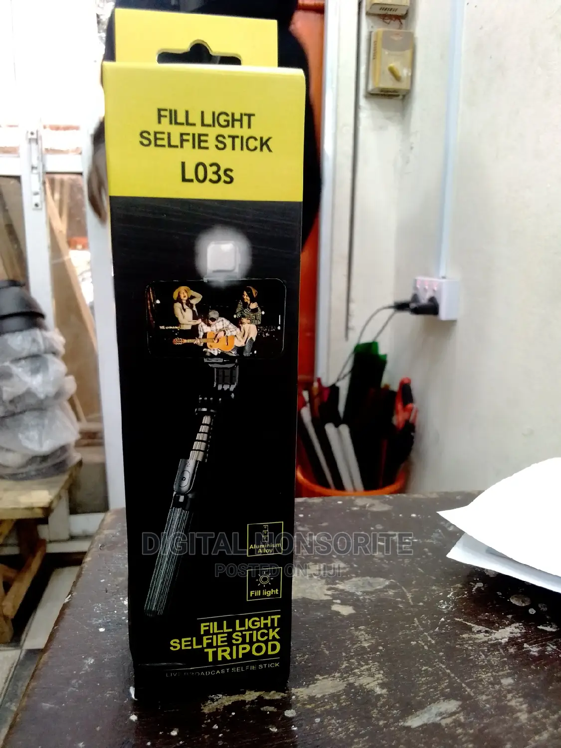 Light Selfie Stick Tripod