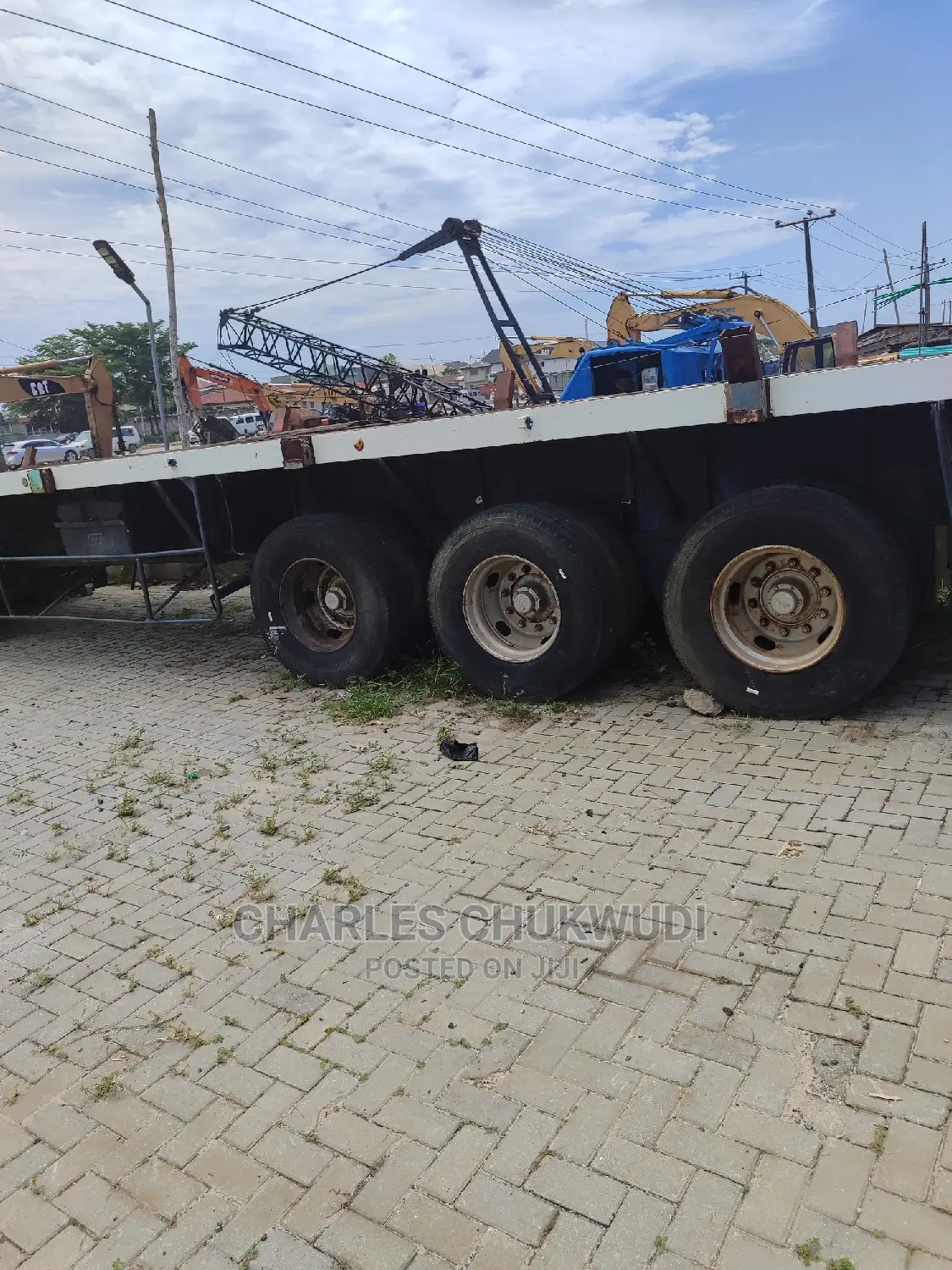Flat Body Tripple Axle