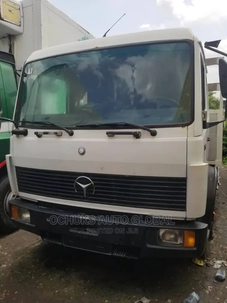 M/Benz Truck Pick Up Van 1114 Non Spring