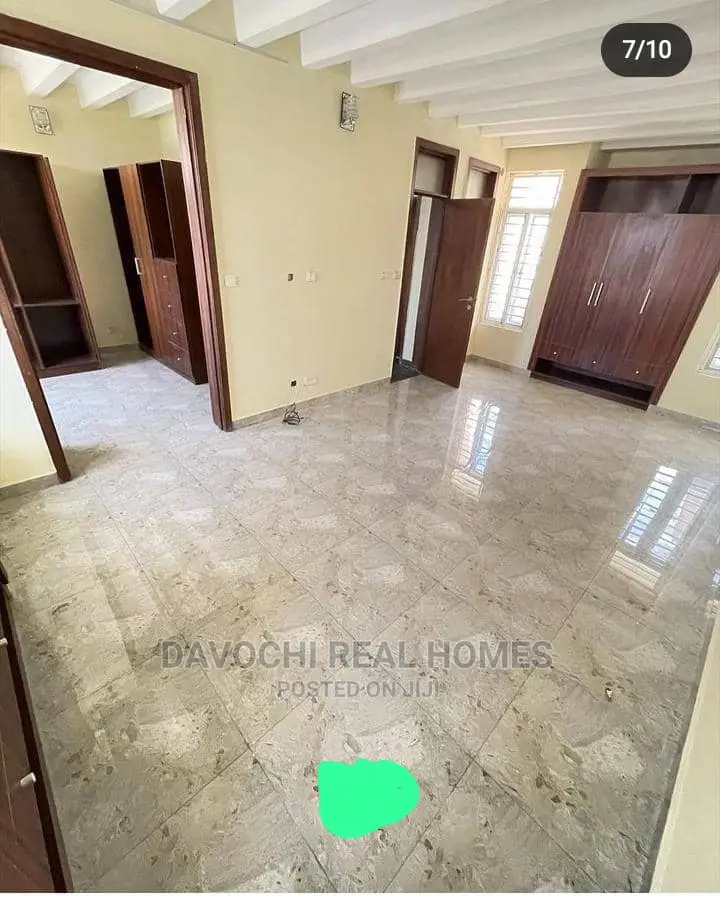 3bdrm Duplex in Ikate, Lekki for rent