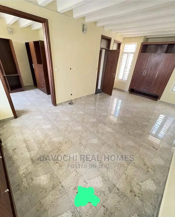 3bdrm Duplex in Ikate, Lekki for rent