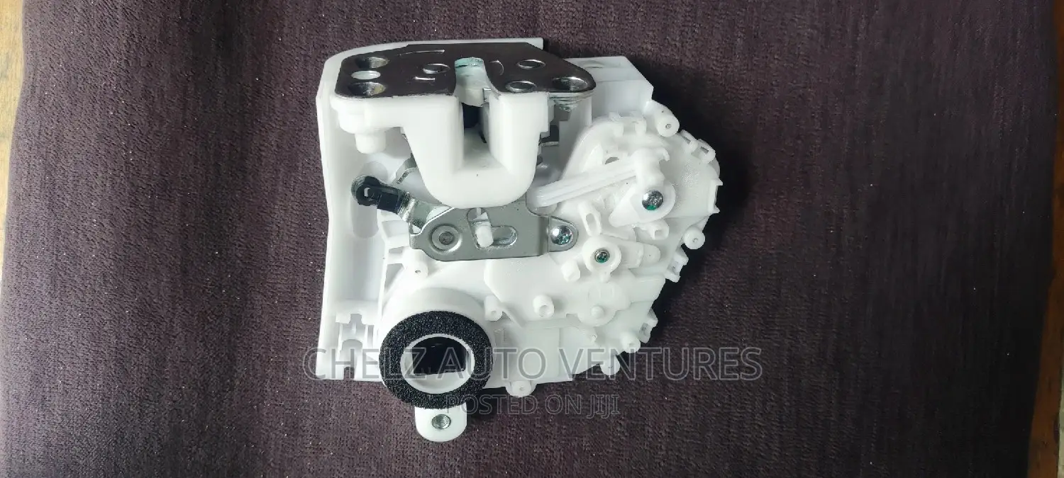 Door Catcher Honda CR-V 2007-2011 Model