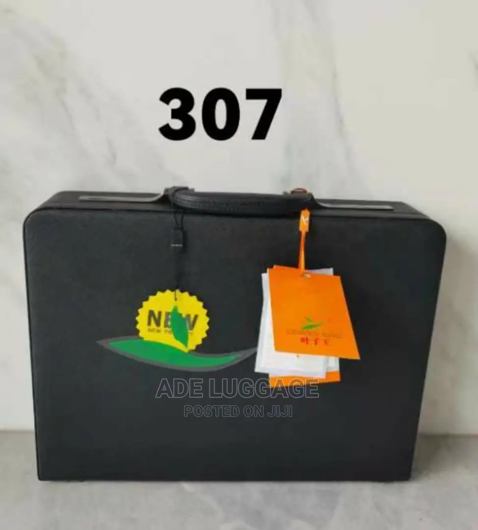 Ade Luxury Luggage