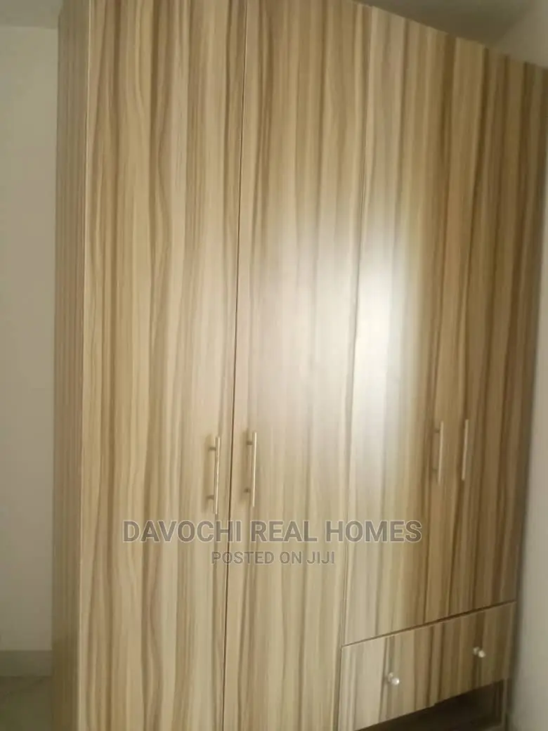 3bdrm Apartment in Ikate, Lekki for Rent