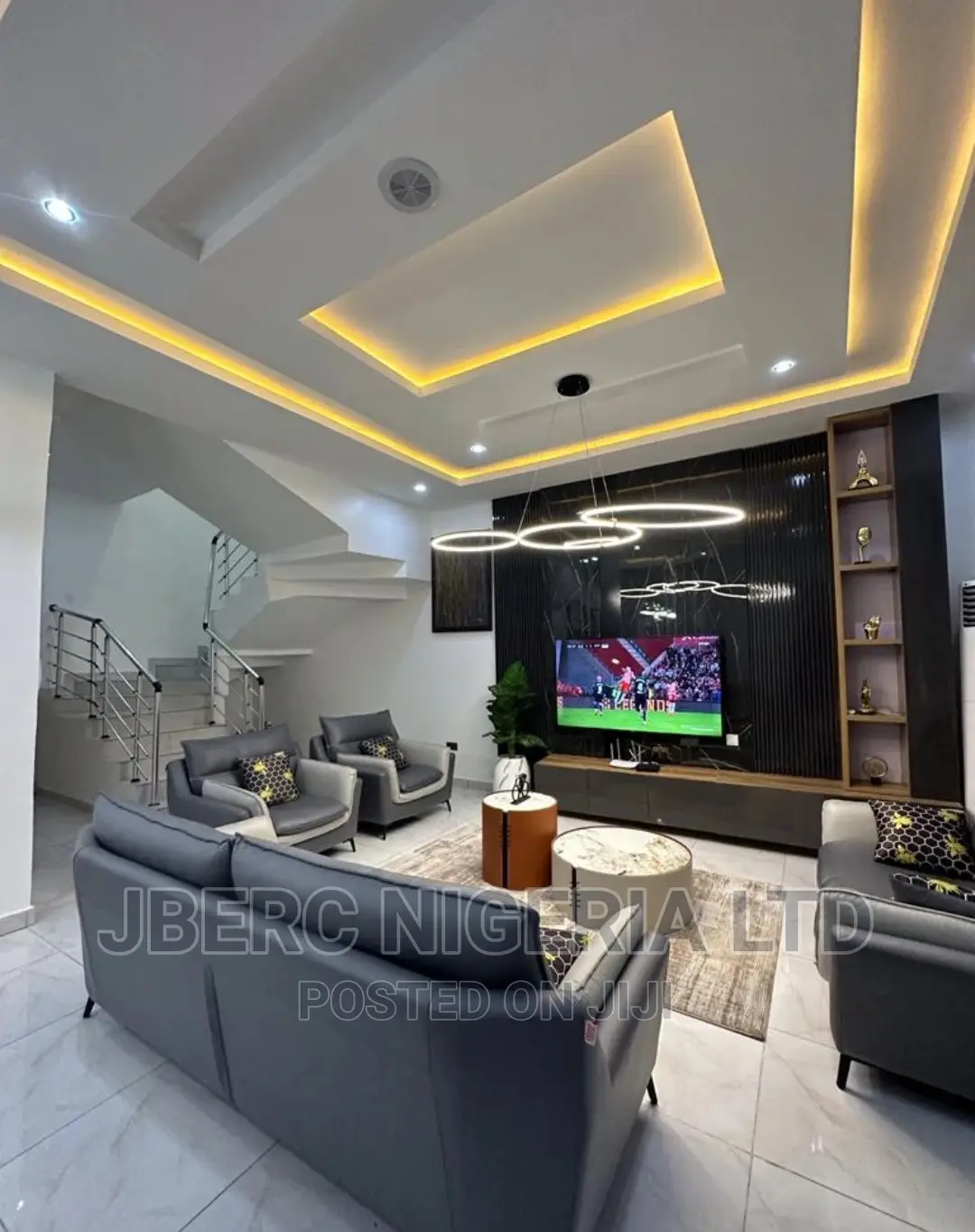 Cofo,Shortlet Apartment
