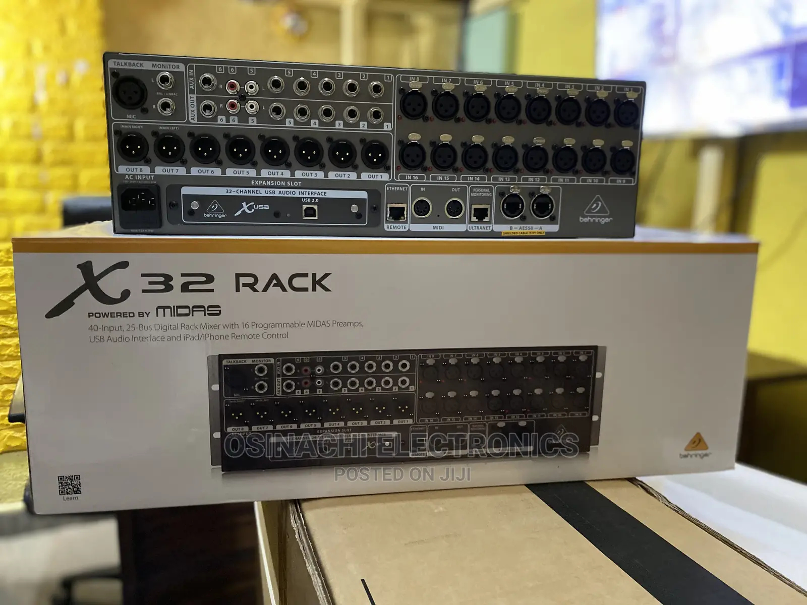 Behringer X32 Rack Mixer
