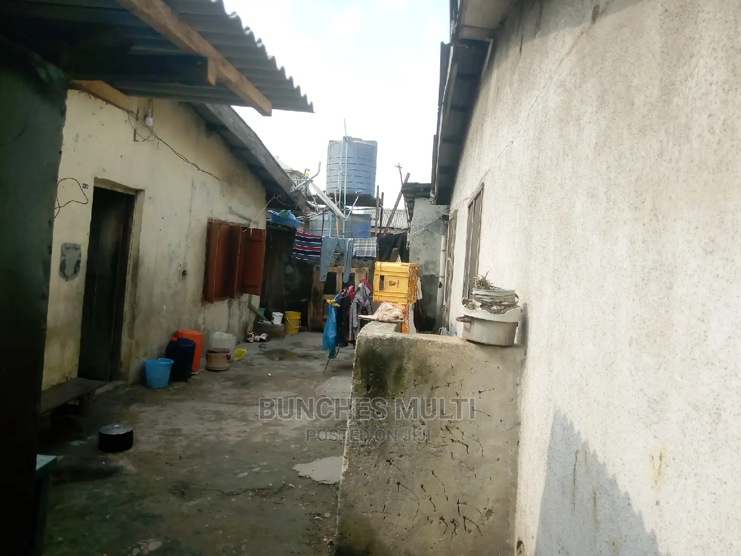 10bdrm Bungalow in Ketu-Alapere for sale