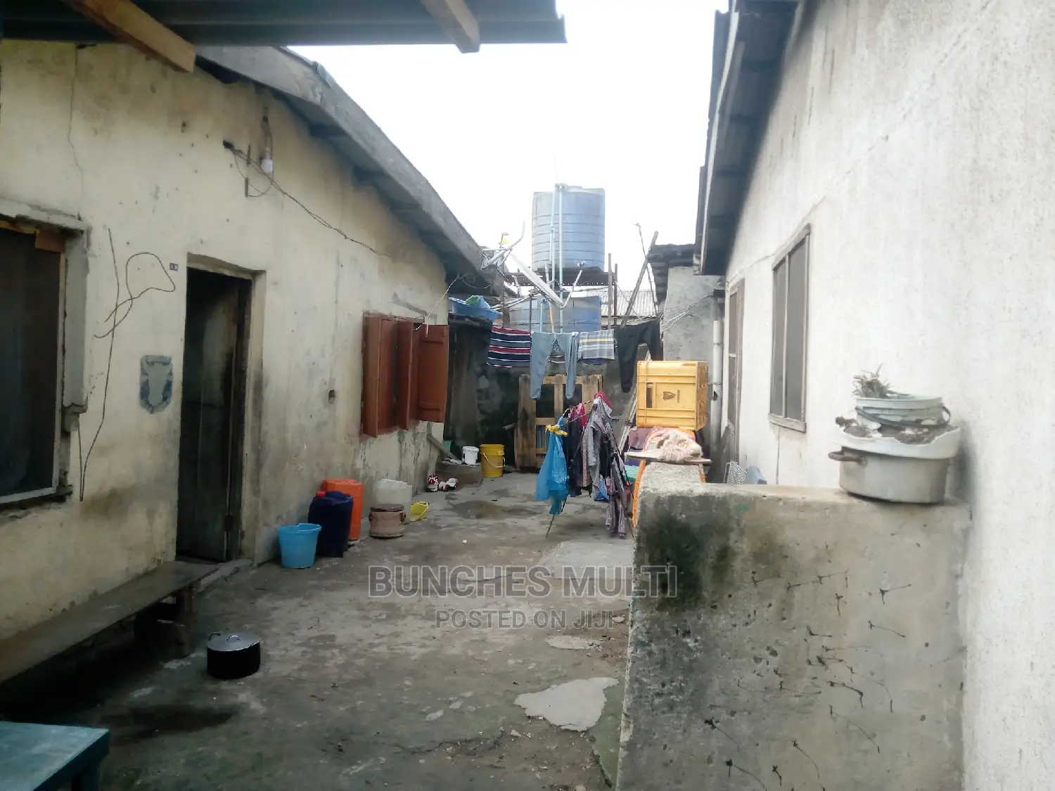 10bdrm Bungalow in Ketu-Alapere for sale