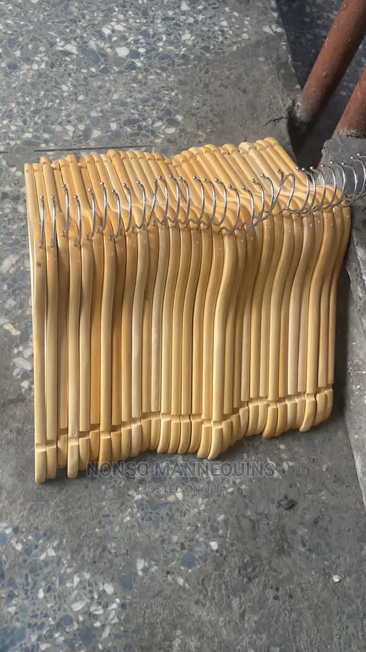 10 Pieces Per Set Of High Class Wooden Hangers