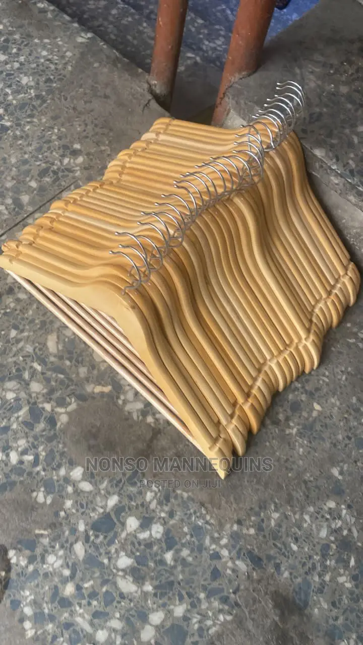 10 Pieces Per Set Of High Class Wooden Hangers