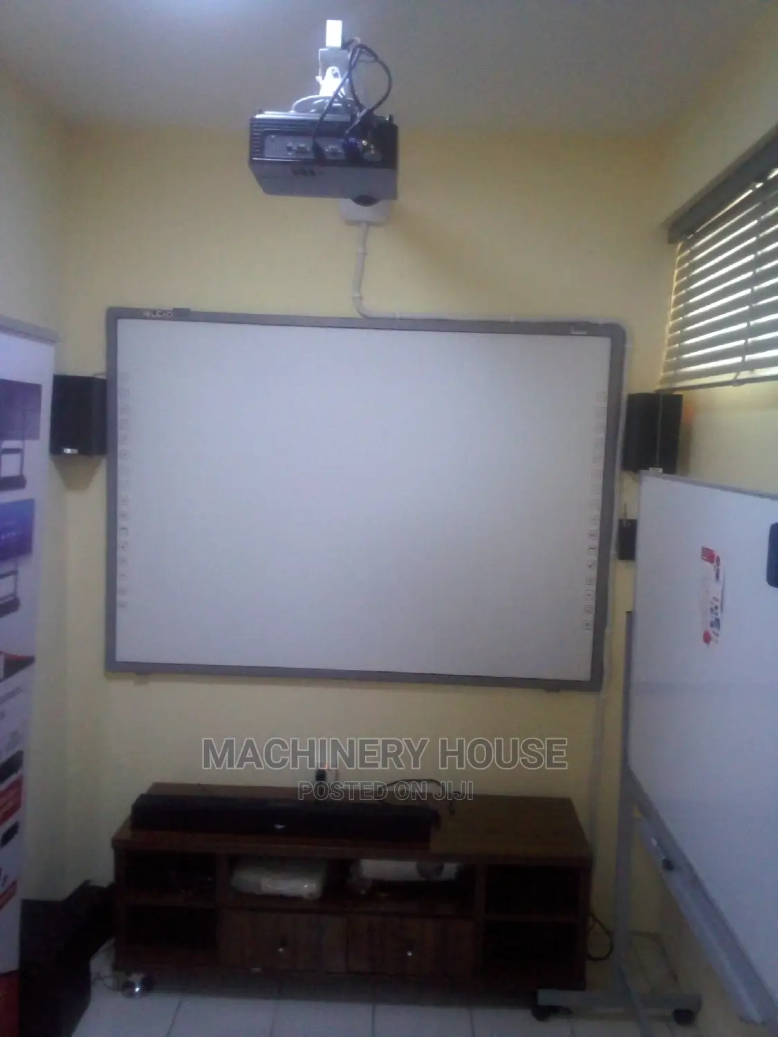 Interactive Whiteboard Board With Mobile Stand