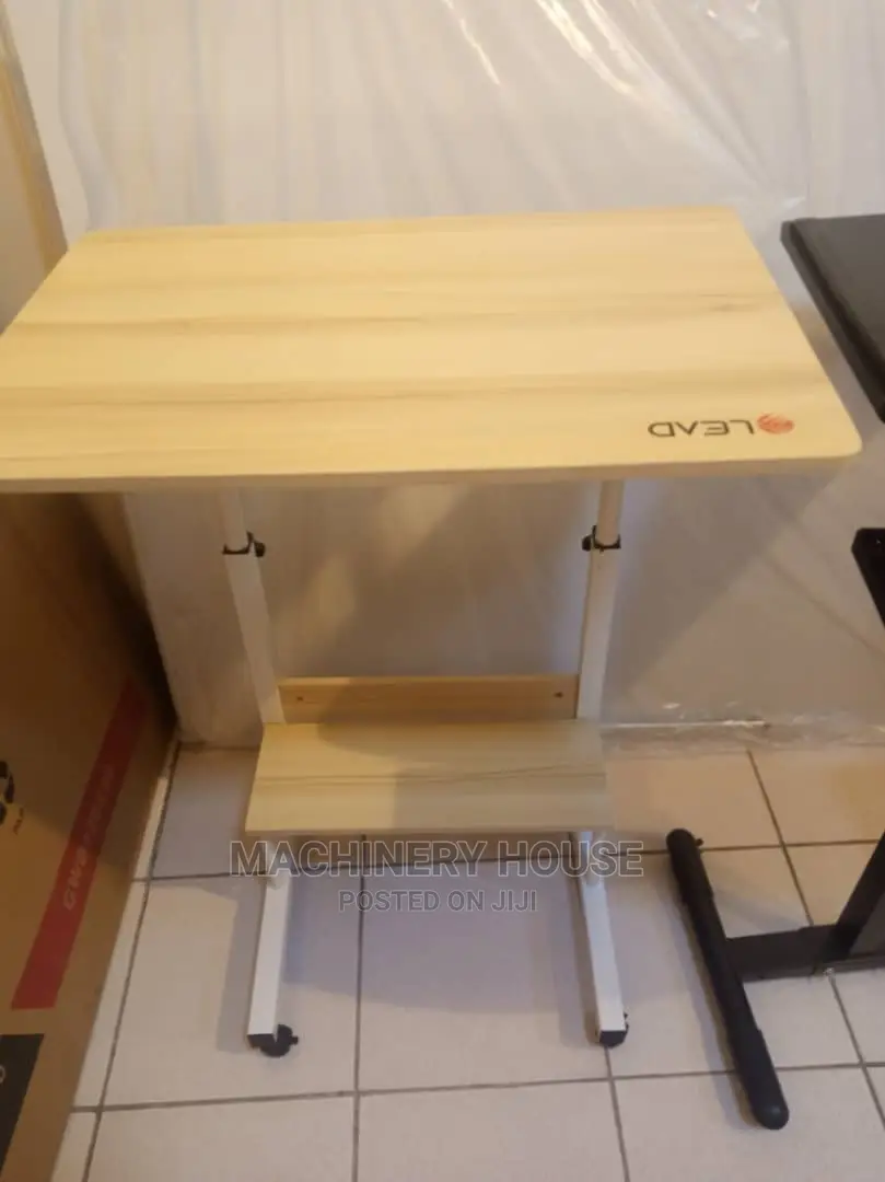 Mobile Stand for Laptops