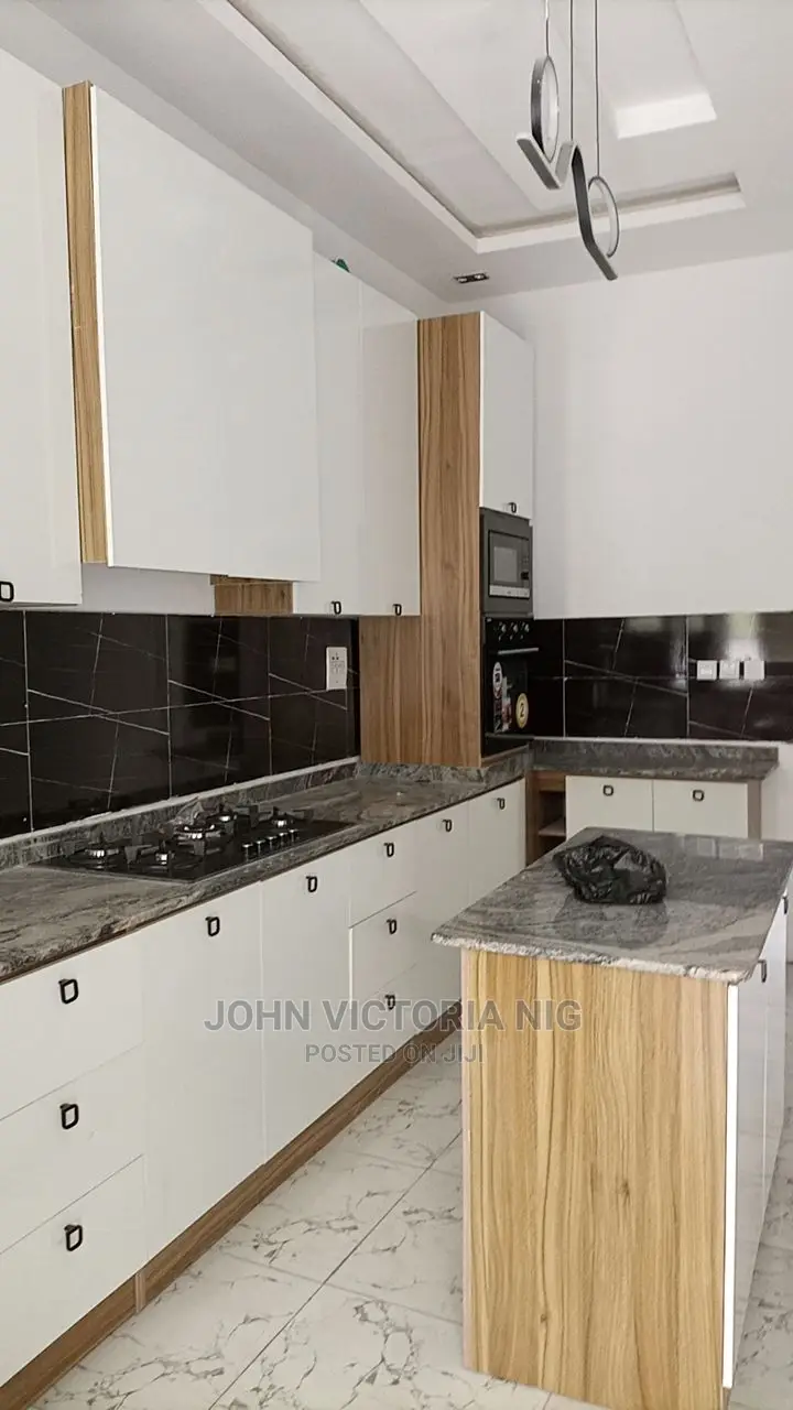 Furnished 4bdrm Duplex in Ajah Lekki for sale