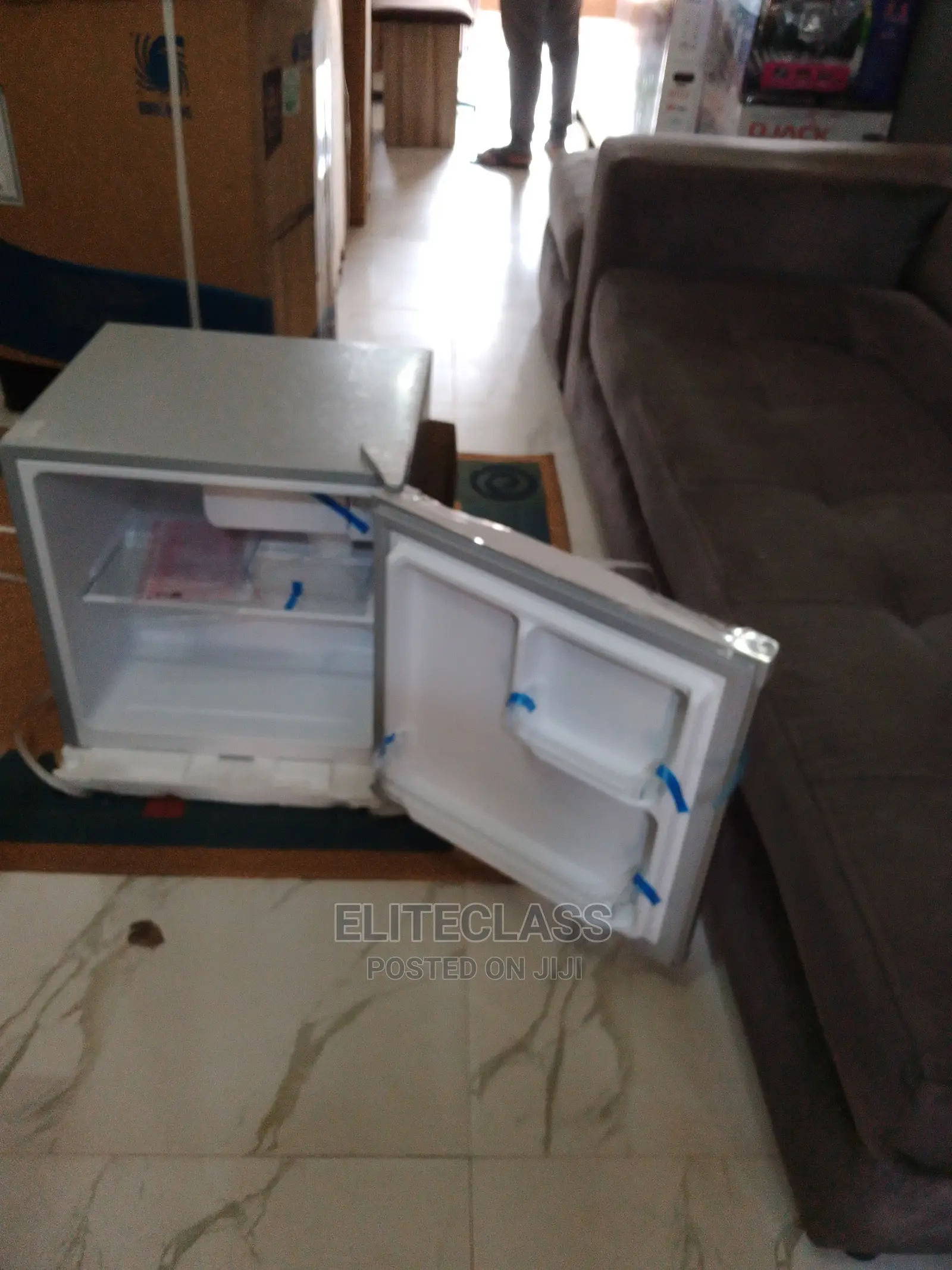 Newly Produced LG Bedside Refrigerator GC-065L