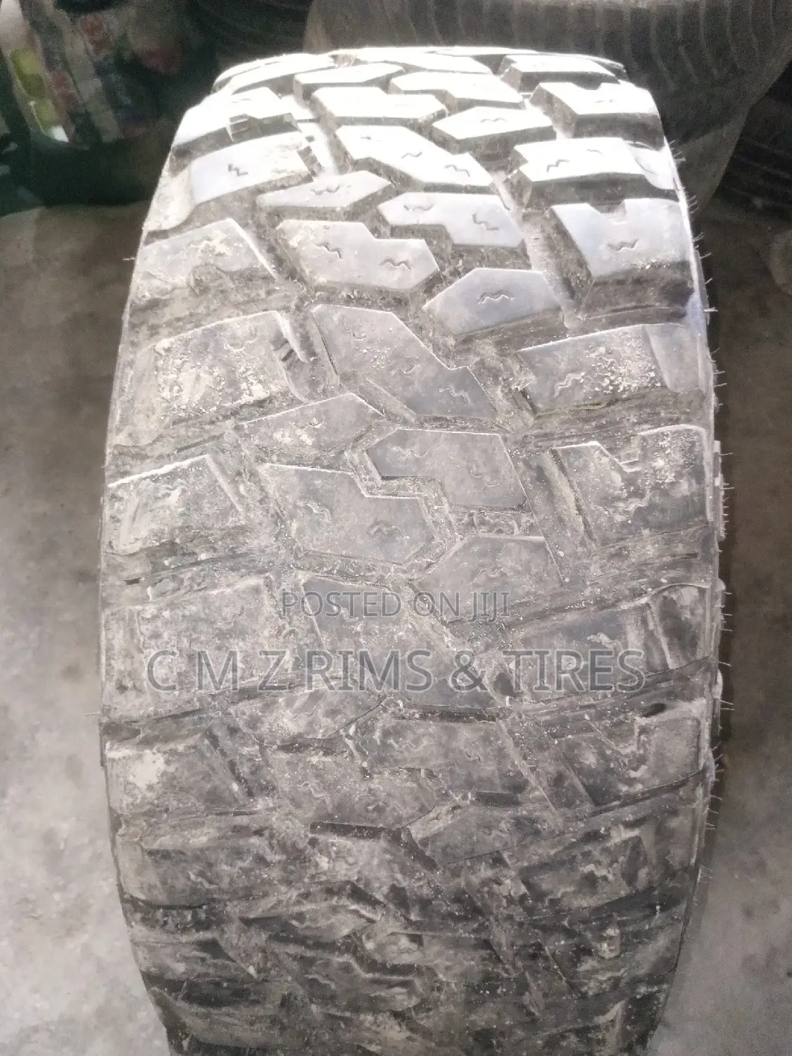 LT305 /60r18 Off-Road Tire