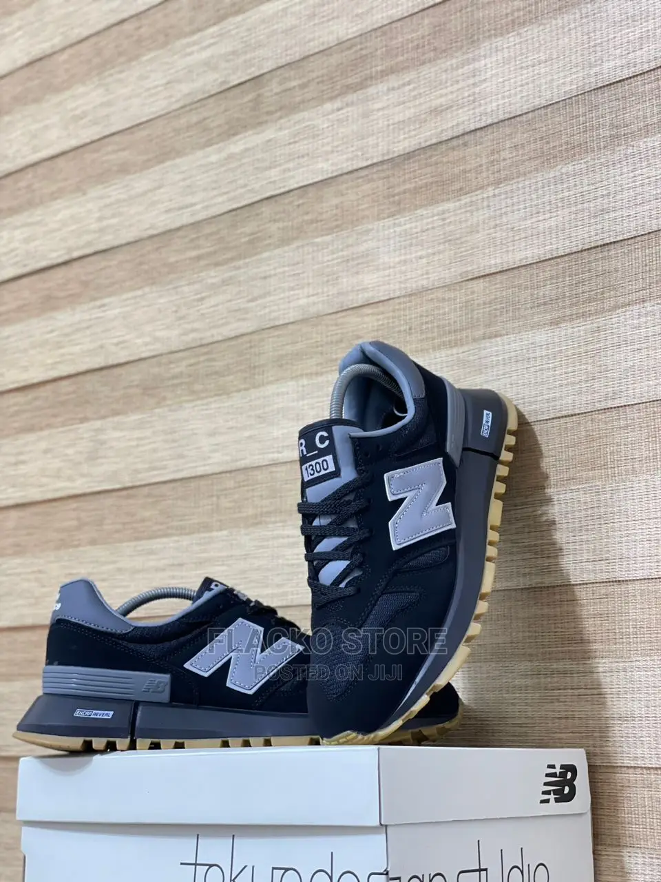 Original New Balance Ms 1300 Tokyo Design Sneakers
