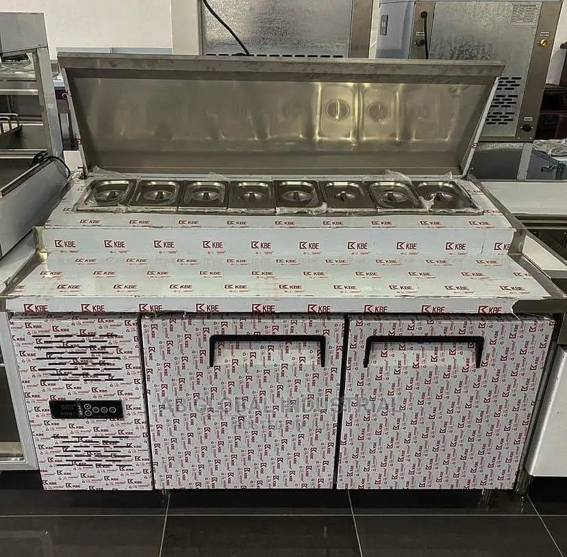 Standing Salad Bar Display Cooler With Cabinet