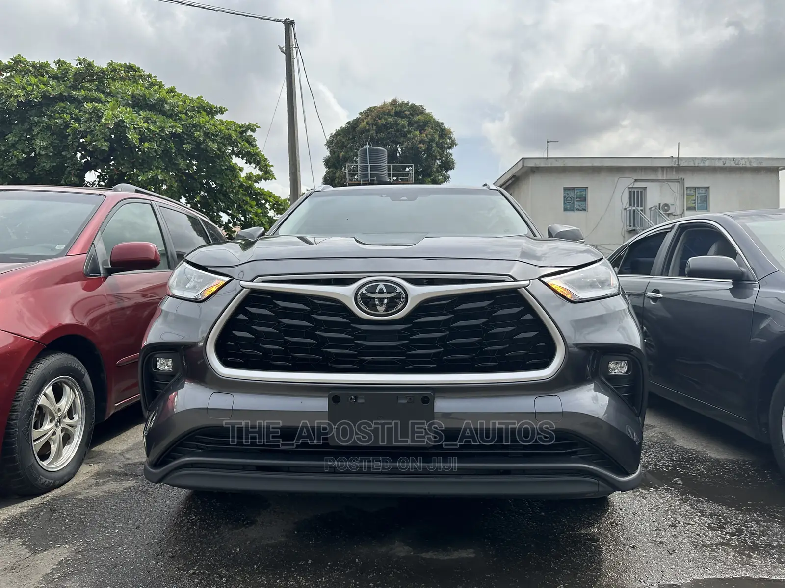 Toyota Highlander XLE 2021 Gray