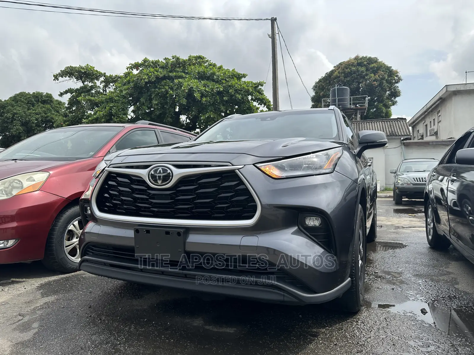 Toyota Highlander XLE 2021 Gray
