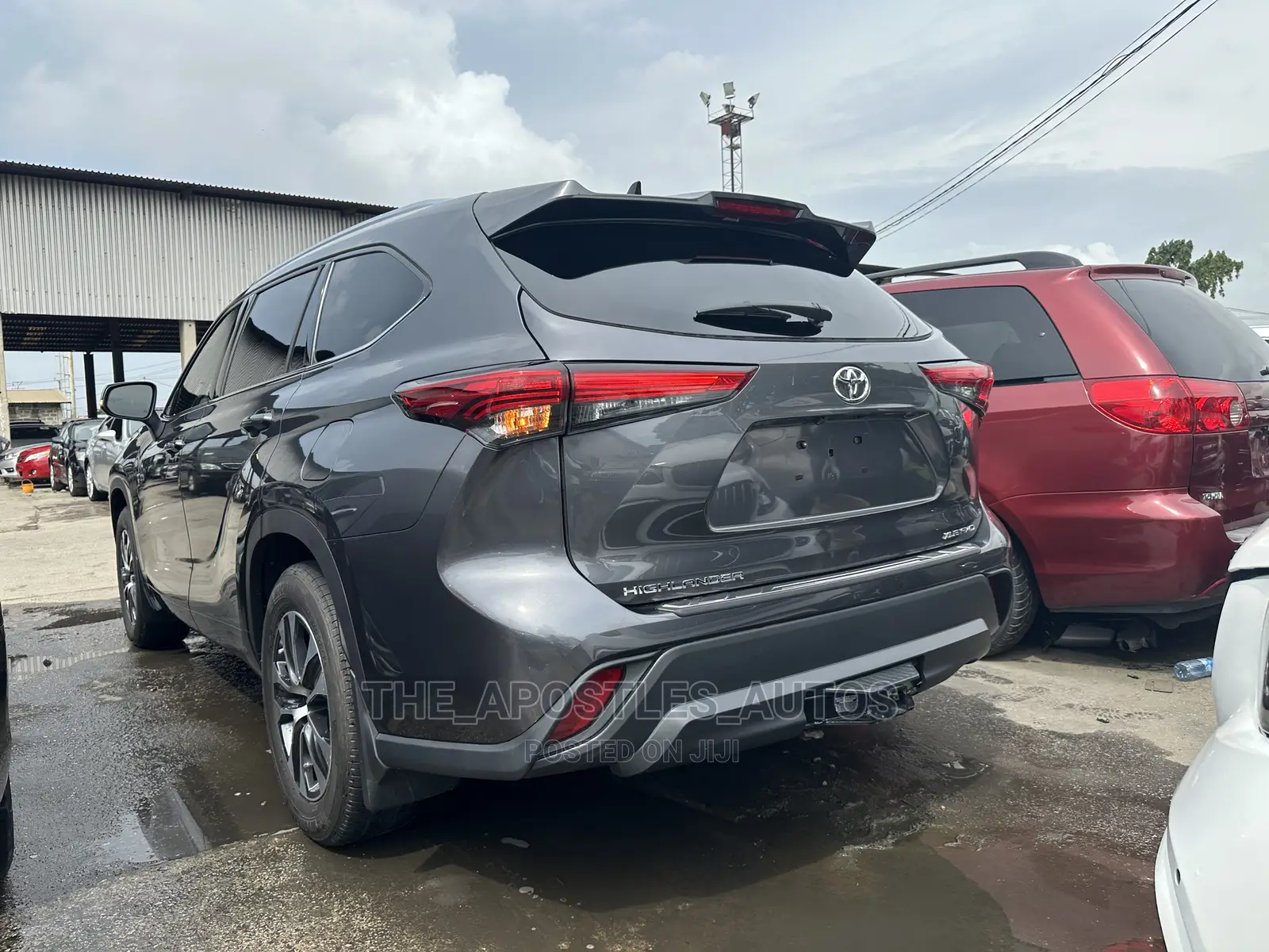 Toyota Highlander XLE 2021 Gray