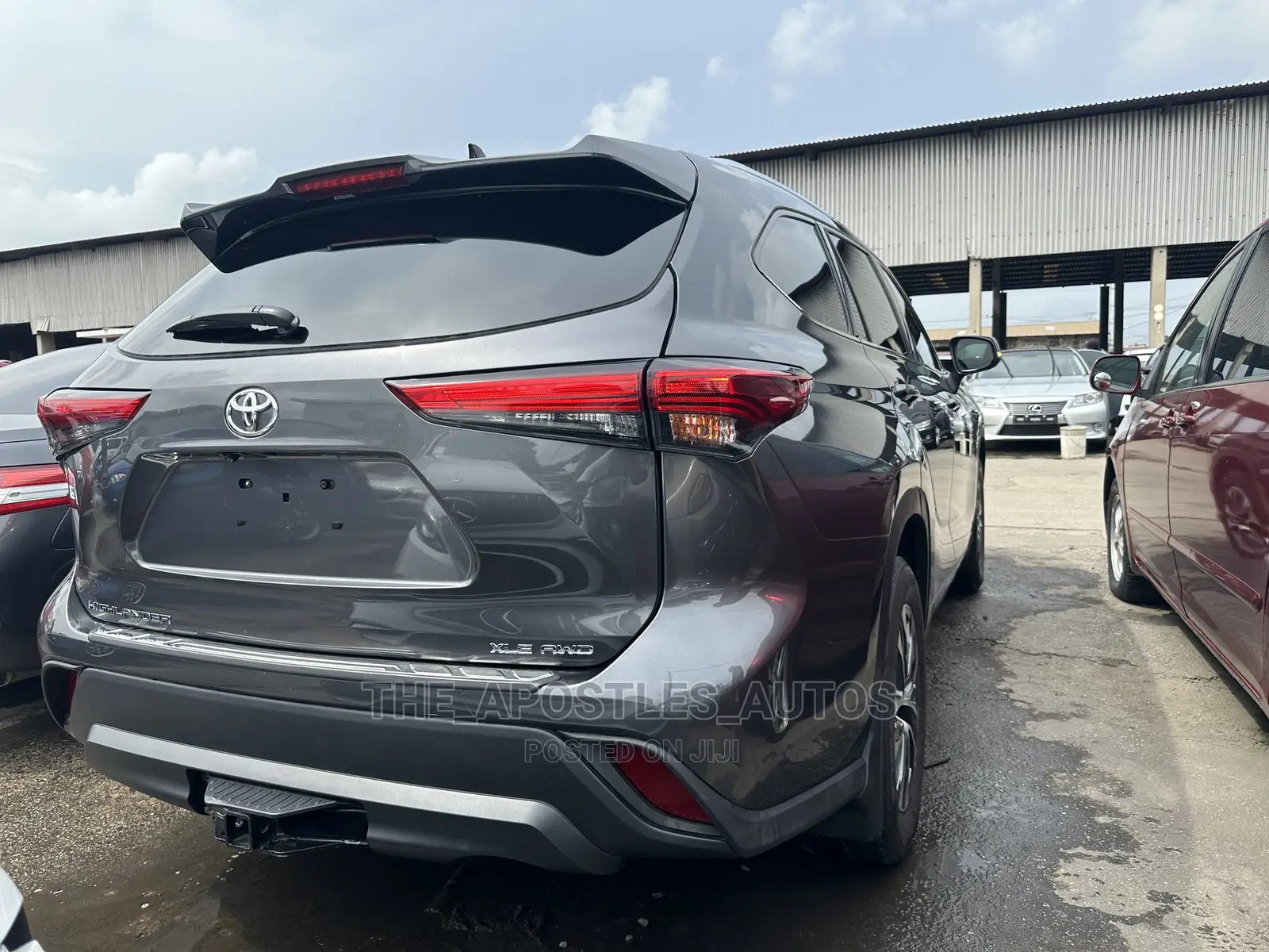 Toyota Highlander XLE 2021 Gray