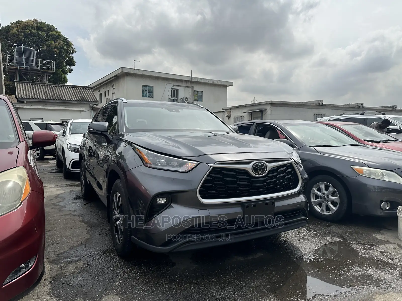 Toyota Highlander XLE 2021 Gray
