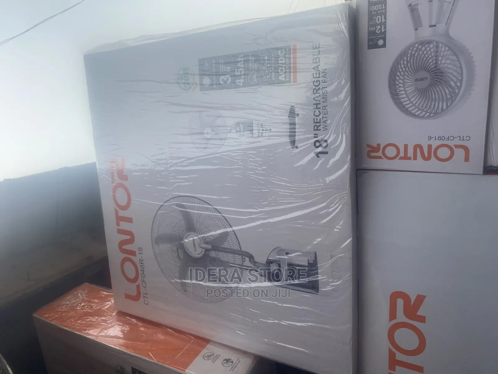 18inches Lontor White Rechargeable Water Mist Fan