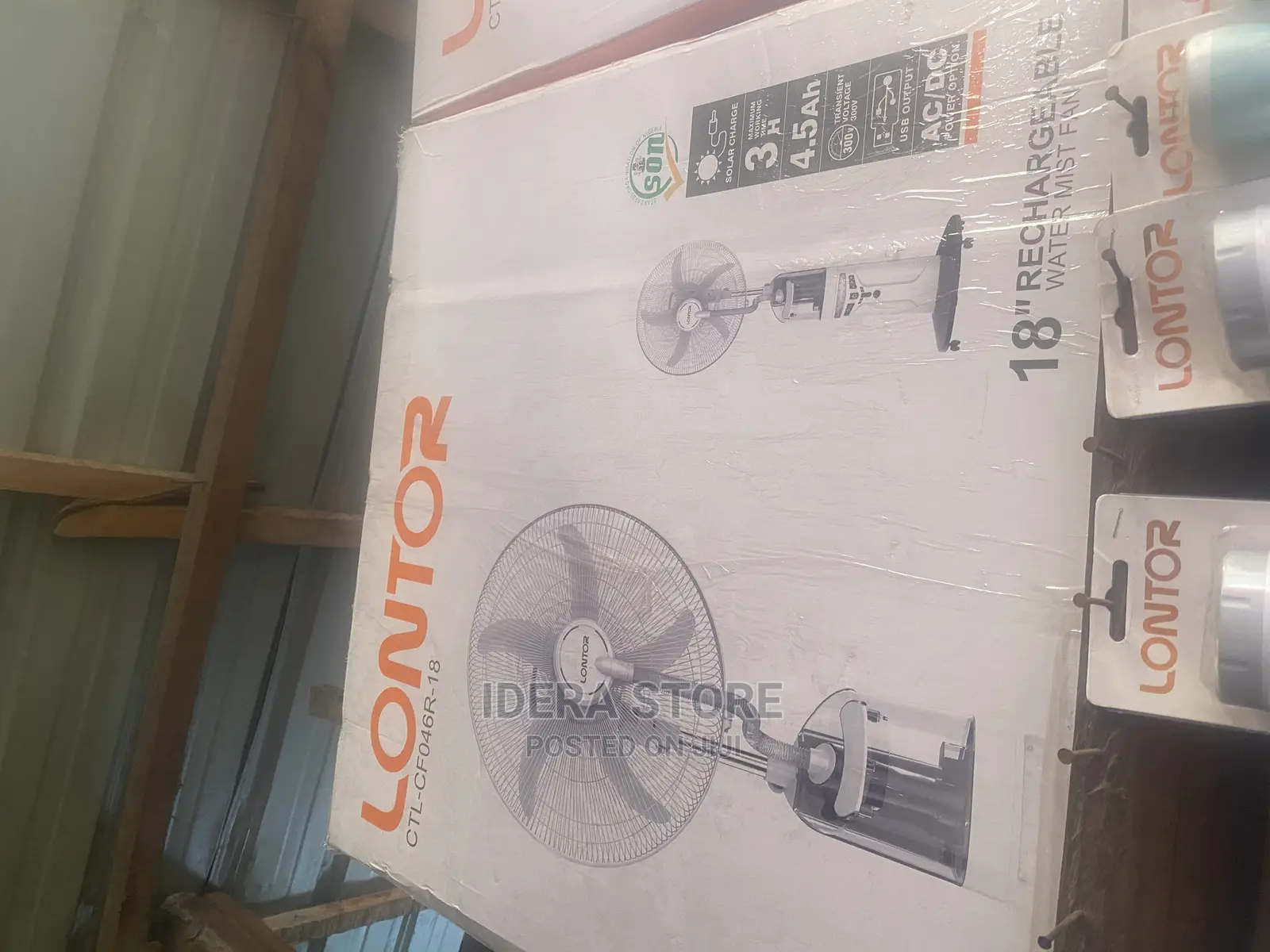 18inches Lontor White Rechargeable Water Mist Fan