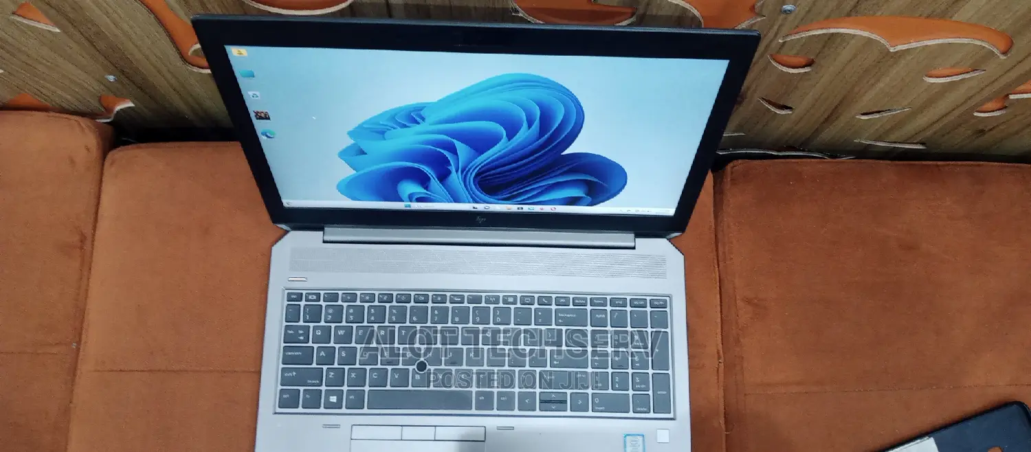 Laptop HP ZBook Studio G5 32GB Intel Core I7 SSD 1T