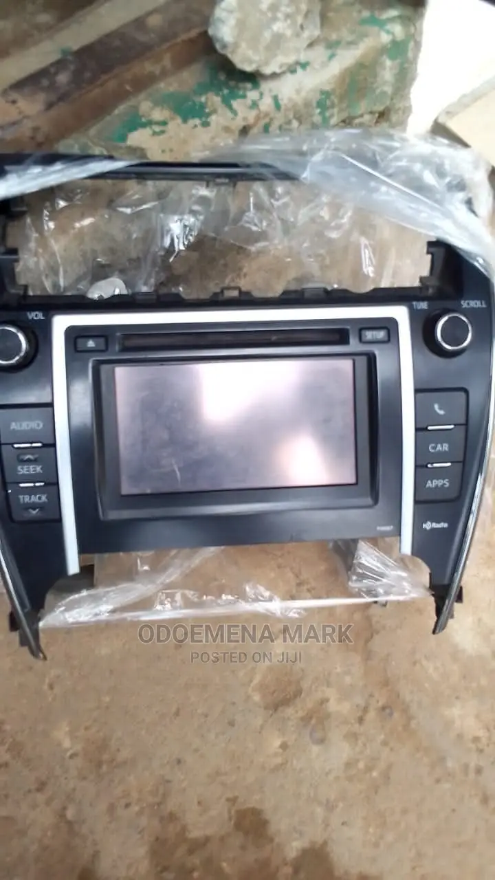 Toyota Camry 012/014 Follow Come Radio With Reverse Camera