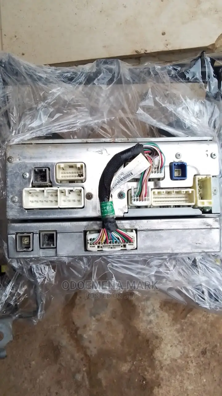Toyota Camry 012/014 Follow Come Radio With Reverse Camera