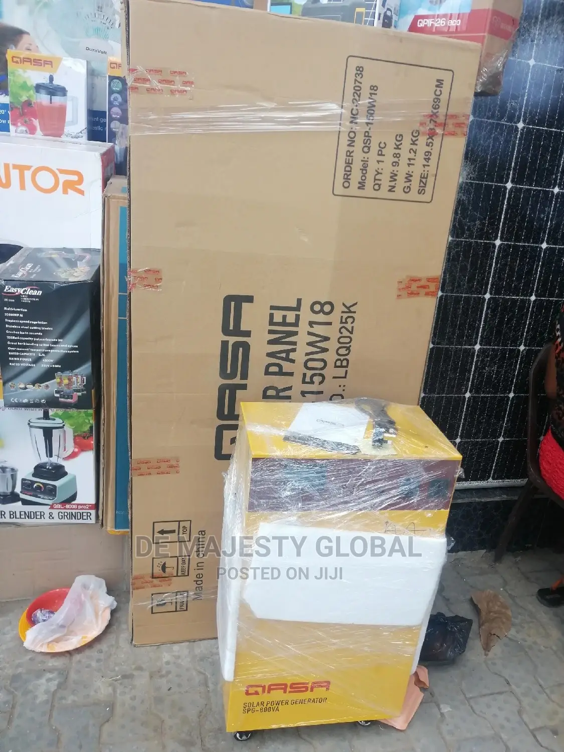 800VA Qasa Generator Complete With Solar Panel and 2 Battery