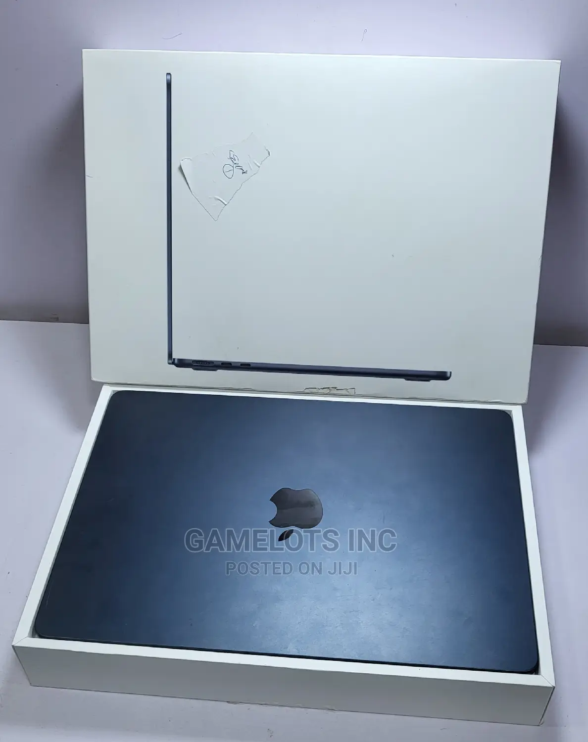 Laptop Apple MacBook Air 2022 M2 8GB Apple M2 SSD 256GB