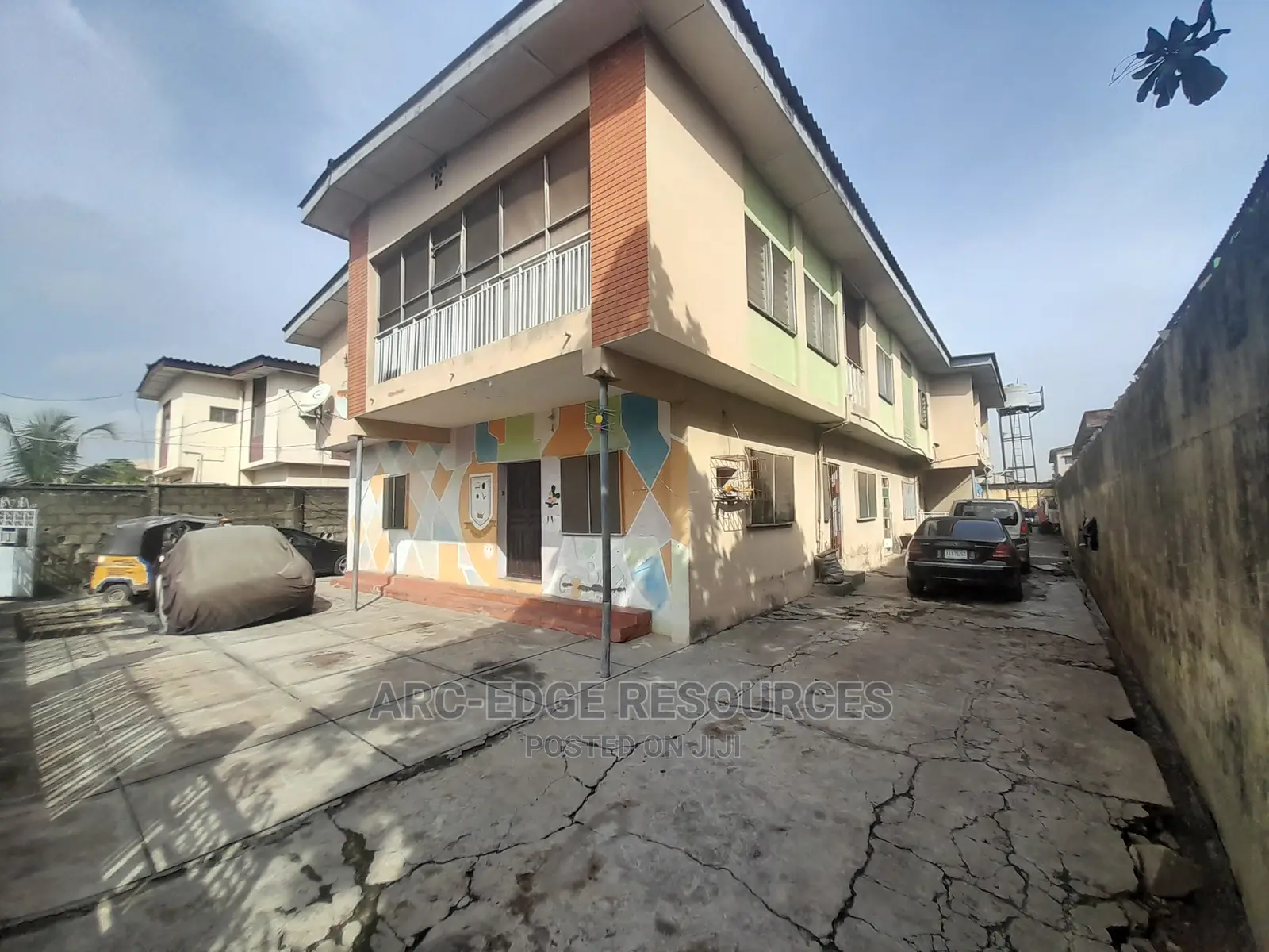 3bdrm Block of Flats in Ago Palace for sale