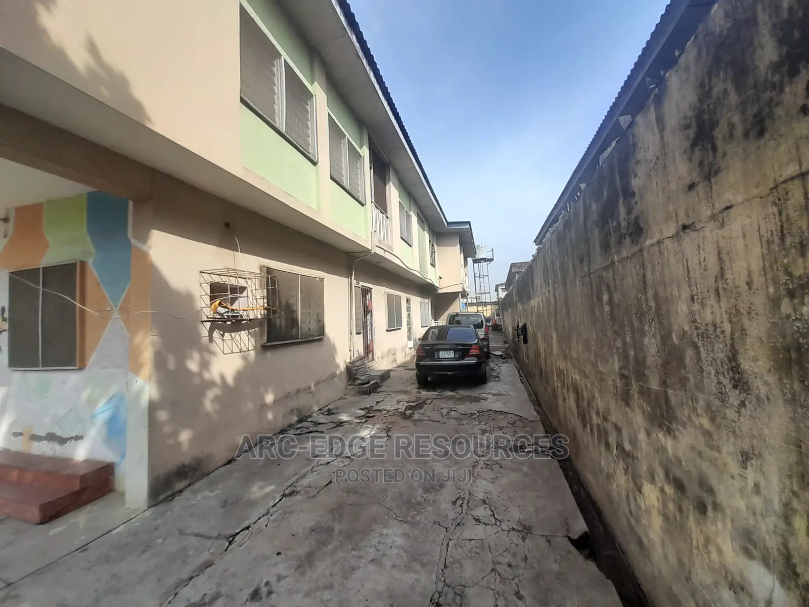 3bdrm Block of Flats in Ago Palace for sale