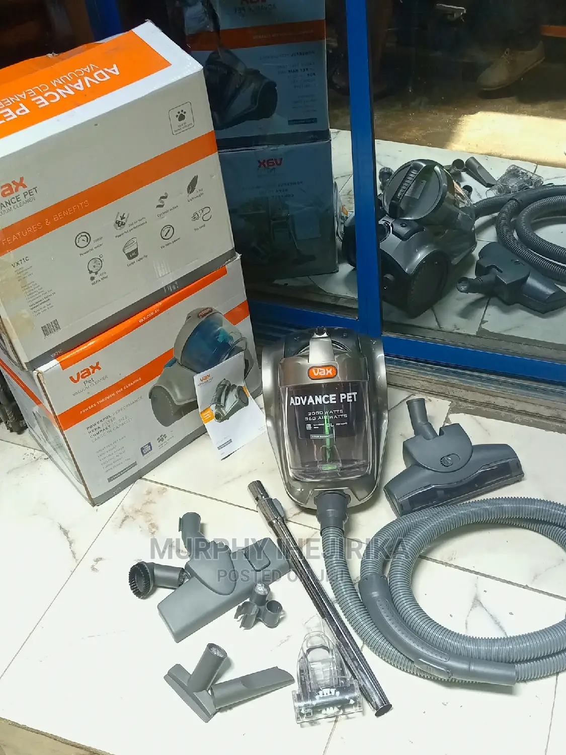 Vax Bagless Vacuum Cleaner 2000W